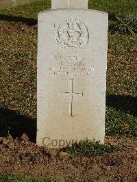 Salonika (Lembet Road) Military Cemetery - Symes, L